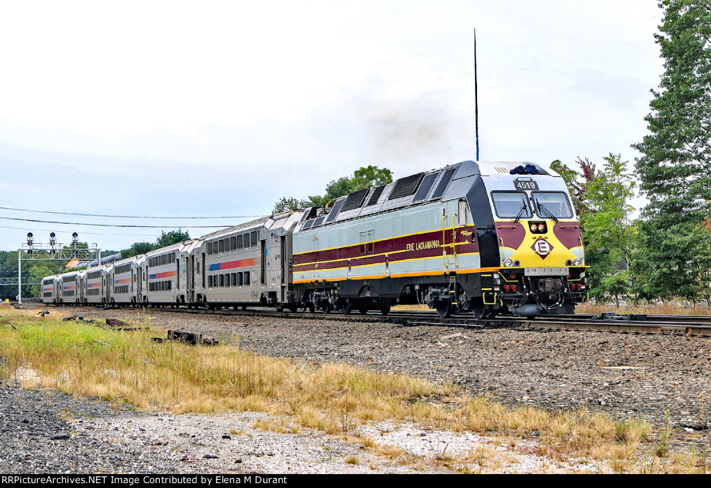 NJT 4519 on train 1207